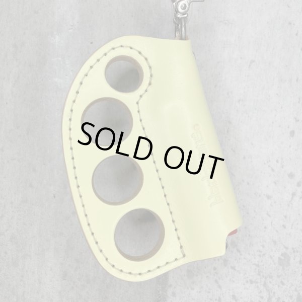 画像2: blackmeans メリケン型ライターホルダー CREAM (2)