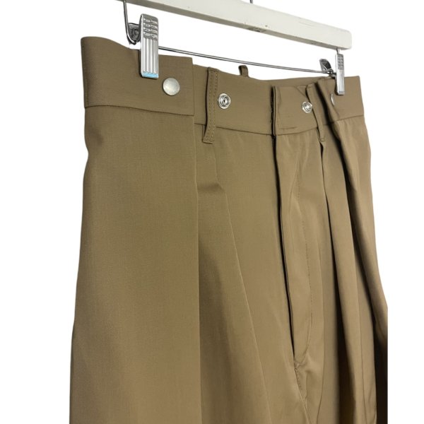 画像2: BASEMARK　WOOL HALF TUCKED PANTS　BEIGE (2)