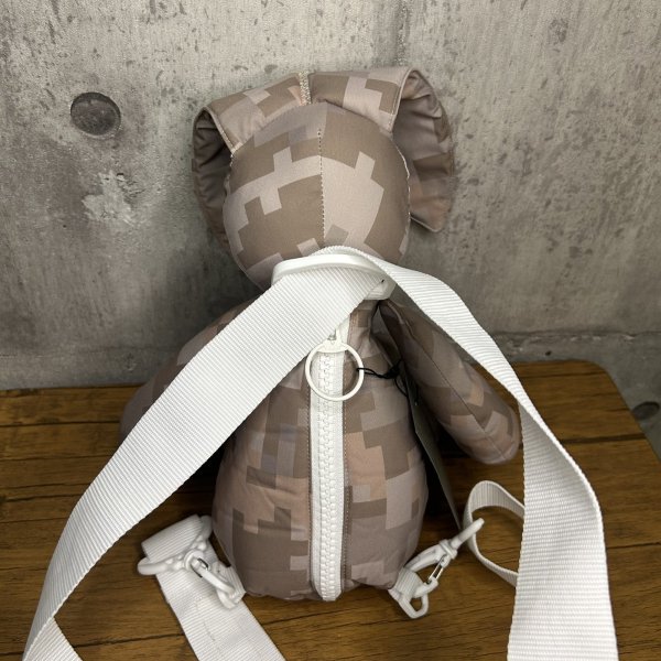 画像4: beauty:beast　PIXEL CAMOUFLAGE RABBIT PACK　BEIGE (4)