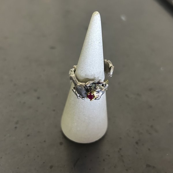 画像2: HOASHI YUSUKE　カエルの王様/リング　シルバー/ルビー (2)