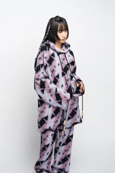 画像6: AMORPHIA TOKYO Threshold Hoodie Fissure Pink/Black (6)