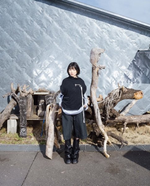 画像6: AMORPHIA TOKYO Phase Fringe Vest （Plank Black） (6)