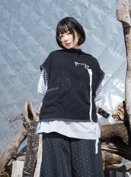 画像4: AMORPHIA TOKYO Phase Fringe Vest （Plank Black） (4)