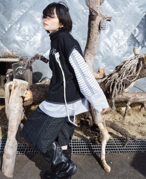 画像5: AMORPHIA TOKYO Phase Fringe Vest （Plank Black） (5)