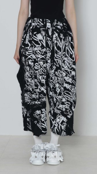 画像1: BASE MARK ShimeonFarra×Frill Half Sweat Pants BLACK (1)