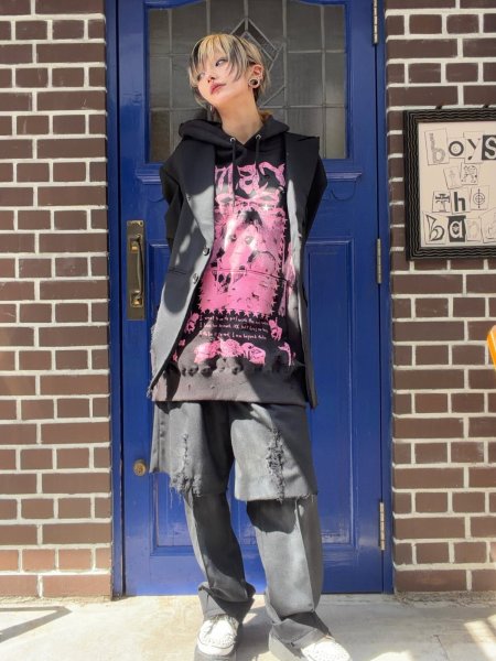 画像6: emary Psyco candy no sleeve hoodie BLACK (6)